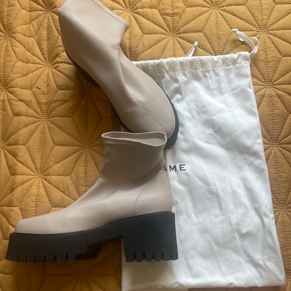 FRAME Chelsea bootie, Ivory/Taupe size 39 - Picture 2 of 3